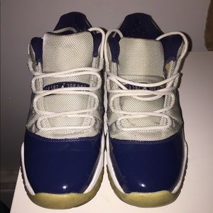 Air Jordan 11 low George Town